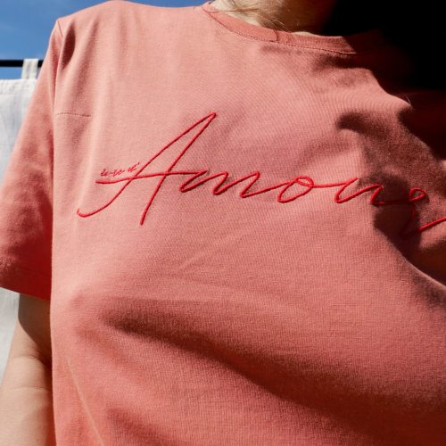 amour t shirt1